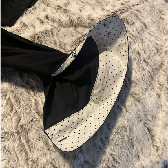 Men’s long sleeve button down with designed cuffs - Picture 1 of 2